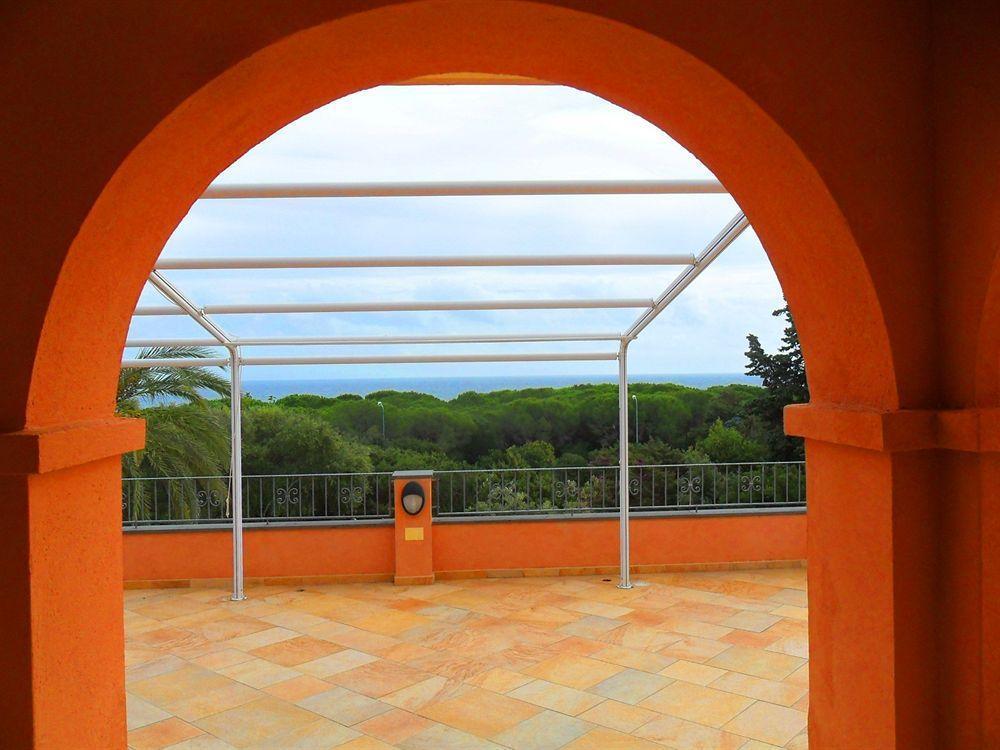 Hotel Fuile 'E Mare Cala Liberotto Exterior foto